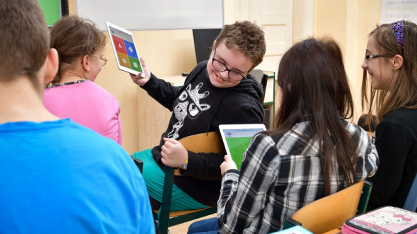 AVM_SYSTEMS_reference_skoly_technologie_pomahaji_galerie4 AVM_SYSTEMS_reference_skoly_technologie_pomahaji_galerie4