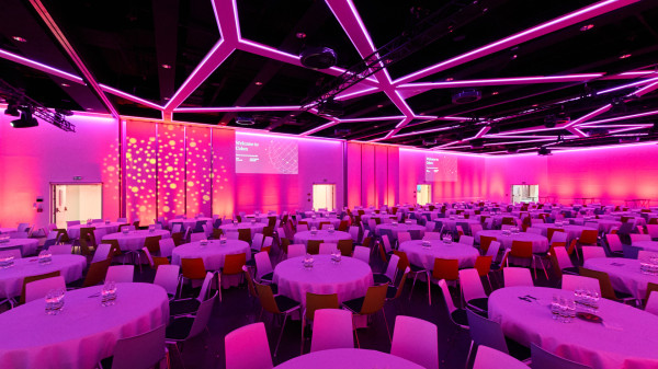 events_reference_galavecer_4 events_reference_galavecer_4