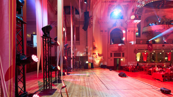 events_reference_international_client_municipal_house_12