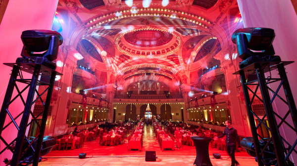 events_reference_international_client_municipal_house_13