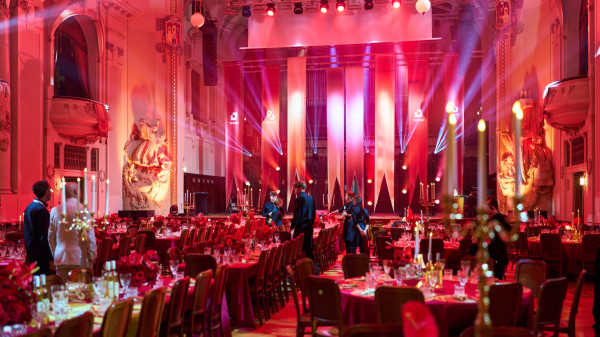 events_reference_international_client_municipal_house_14