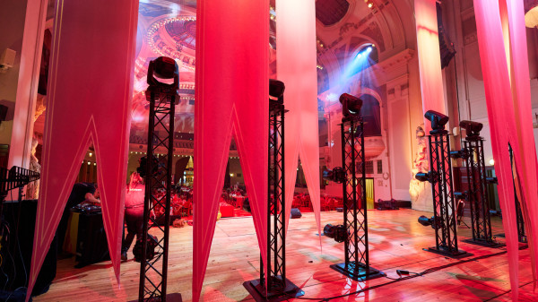 events_reference_international_client_municipal_house_6