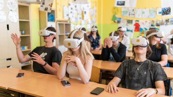 pozvete-si-virtualni-realitu-do-vasi-skoly_1
