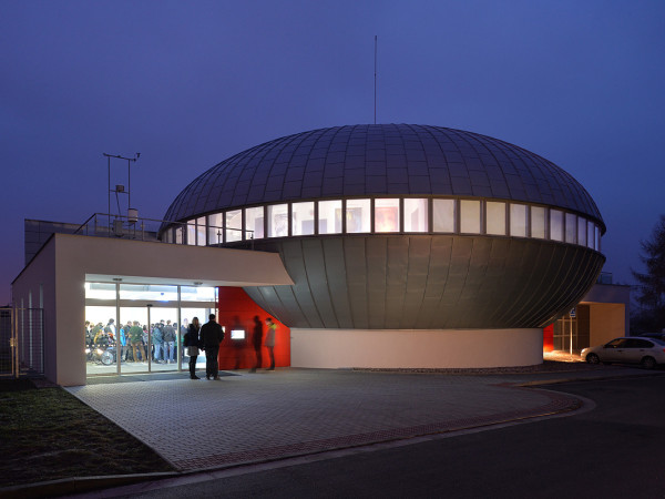 Digitální planetárium Hradec Králové