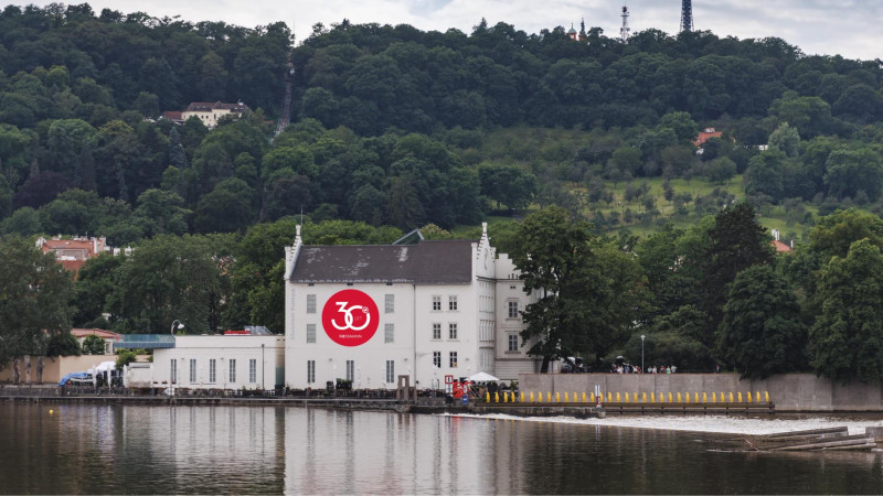 rossmann-30-let_3 rossmann-30-let_3