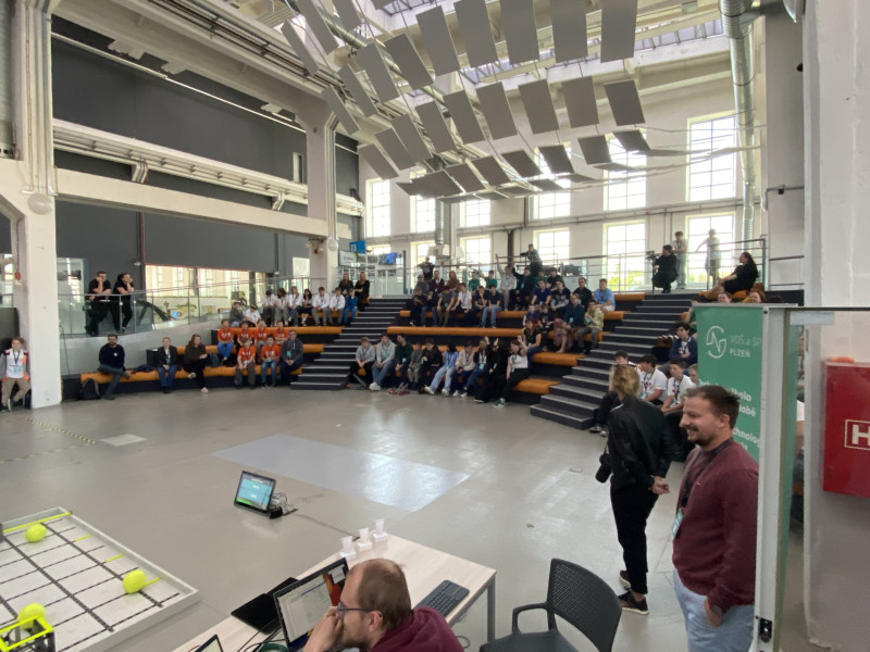 av-media-roboticka-soutez-vex-iq-_1