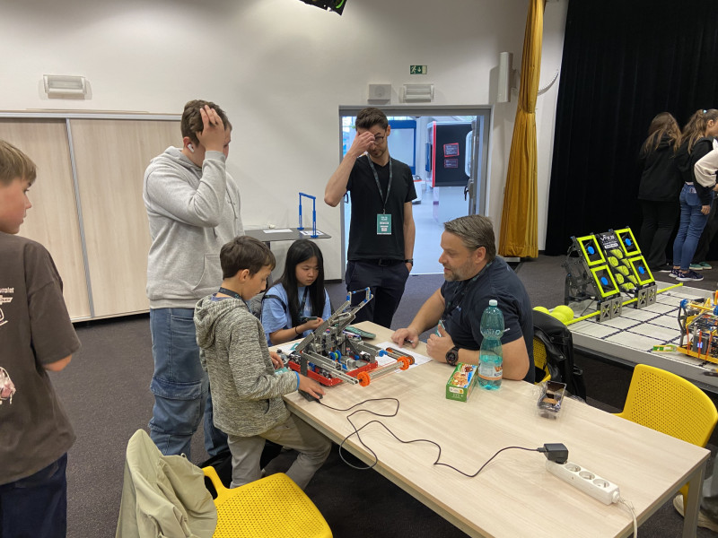 av-media-roboticka-soutez-vex-iq-_3