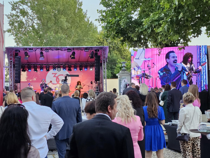 rossmann-30-let_7 rossmann-30-let_7