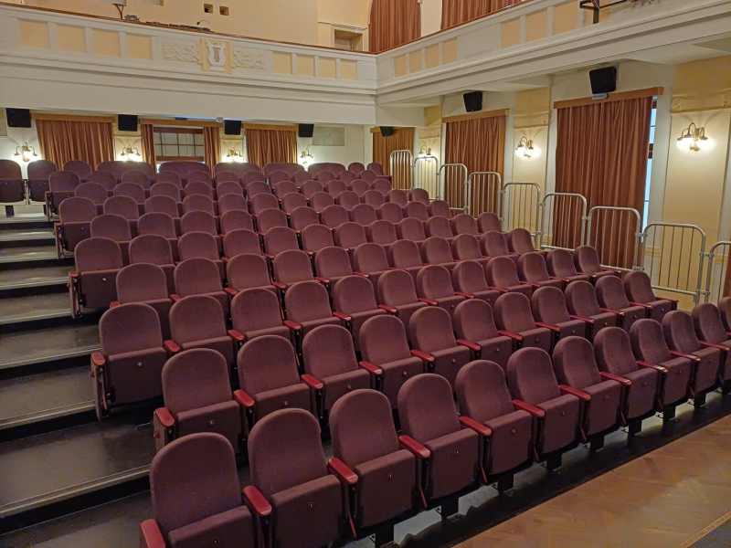 systems_aktuality_divadlo_za_plotem systems_aktuality_divadlo_za_plotem