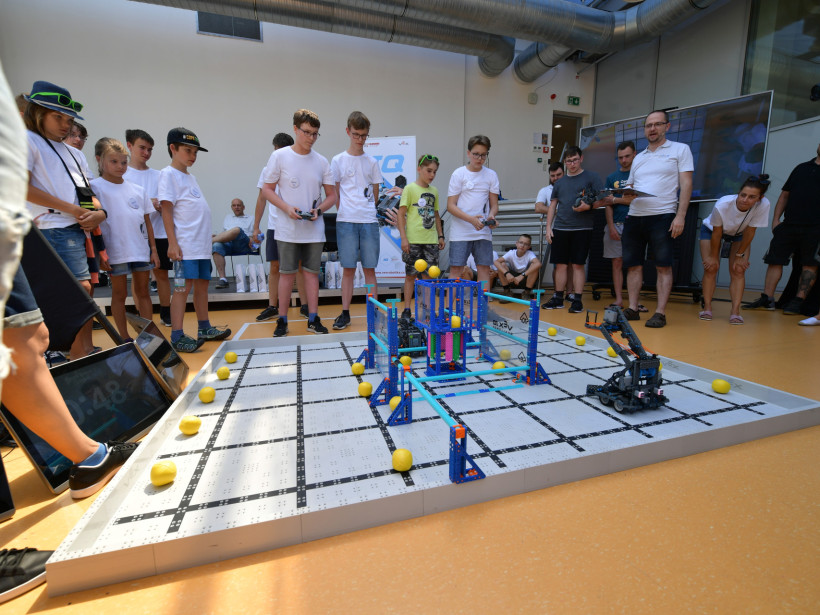 systems_skoly_aktuality_vex-iq-challenge-2022_3