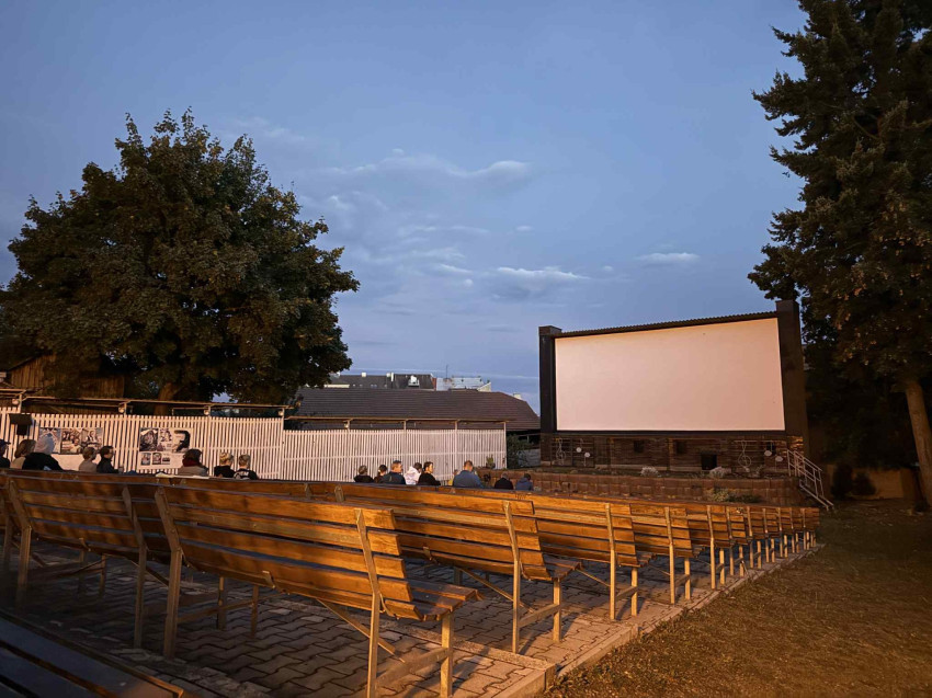 systems_kina_letni-kino-kralovice